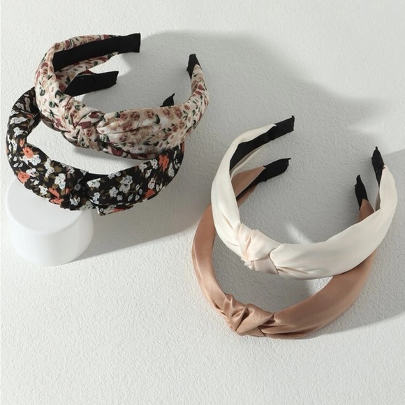 New 4pcs Flower Print Knot plus one white headband - Picture 4 of 5